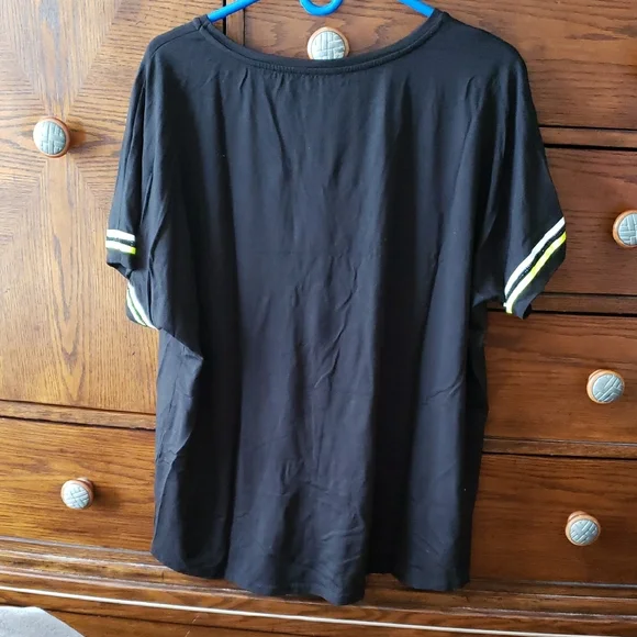 Tricotto Black Top with Green Accents - Picture 6 of 6